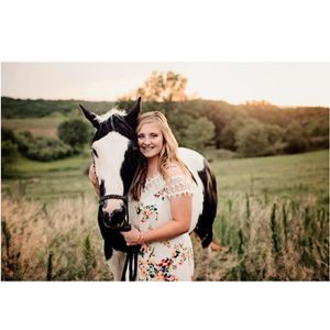 Meet your Posher, Becca